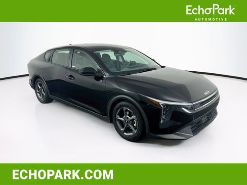 Used 2025 Kia K4 FWD image 1