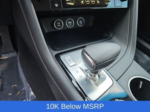 Certified 2026 Genesis G70 2.5T RWD image 21