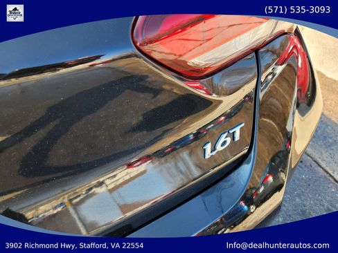 Used 2020 Hyundai Veloster Turbo FWD image 13