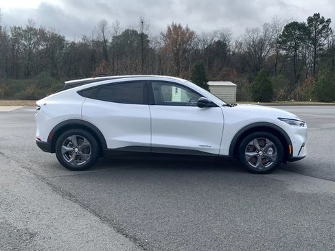 Used 2023 Ford Mustang Mach-E Select image 8