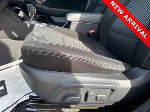 Used 2017 Subaru Outback 2.5i Premium image 5