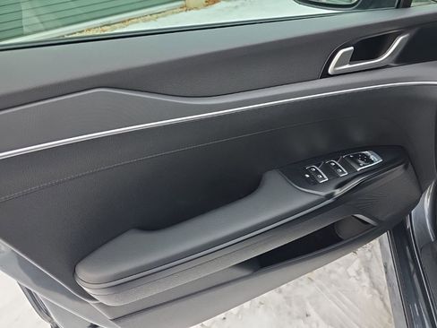 Used 2023 Kia K5 LXS image 12