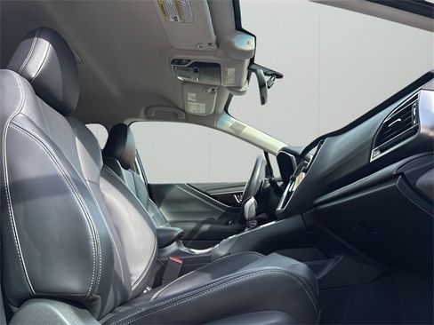 Used 2021 Subaru Outback Limited image 13