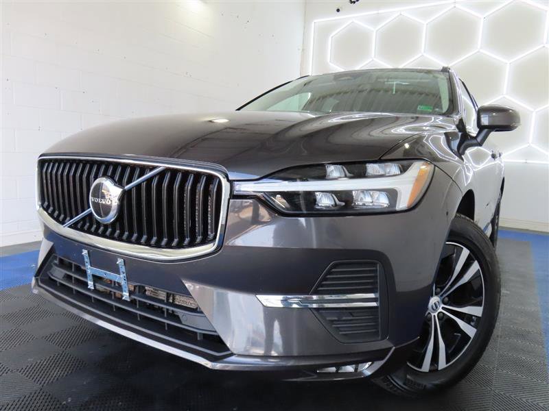 Used 2023 Volvo XC60 B5 Core AWD/4WD image 1