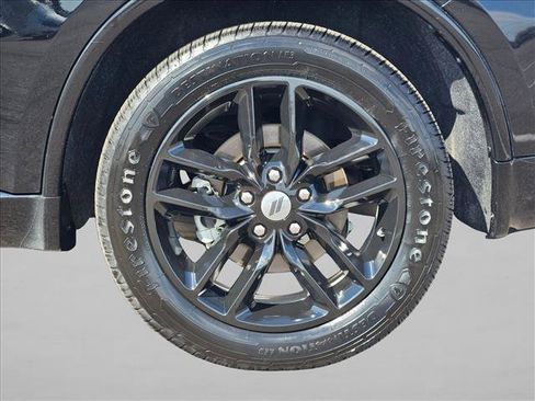Used 2024 Dodge Durango GT RWD image 29