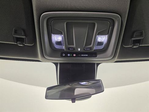 Used 2025 Chevrolet Silverado 1500 LT AWD/4WD image 37