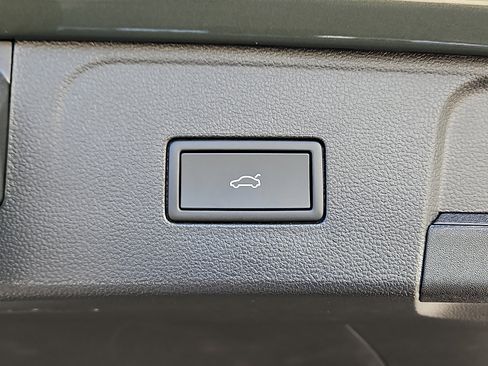 New 2026 Volkswagen Atlas SEL Premium R-Line image 8