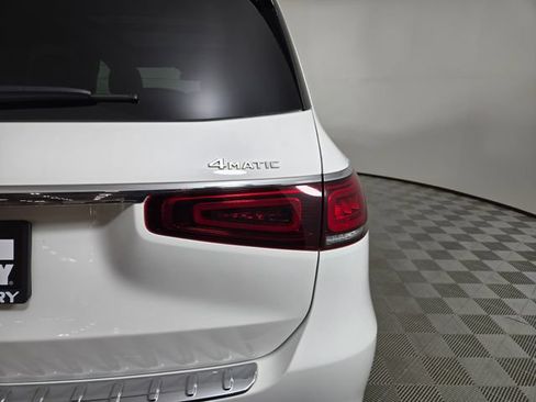 Certified 2026 Mercedes-Benz GLS 450 4MATIC image 9