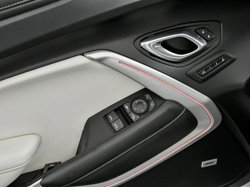 Used 2022 Chevrolet Camaro SS image 21