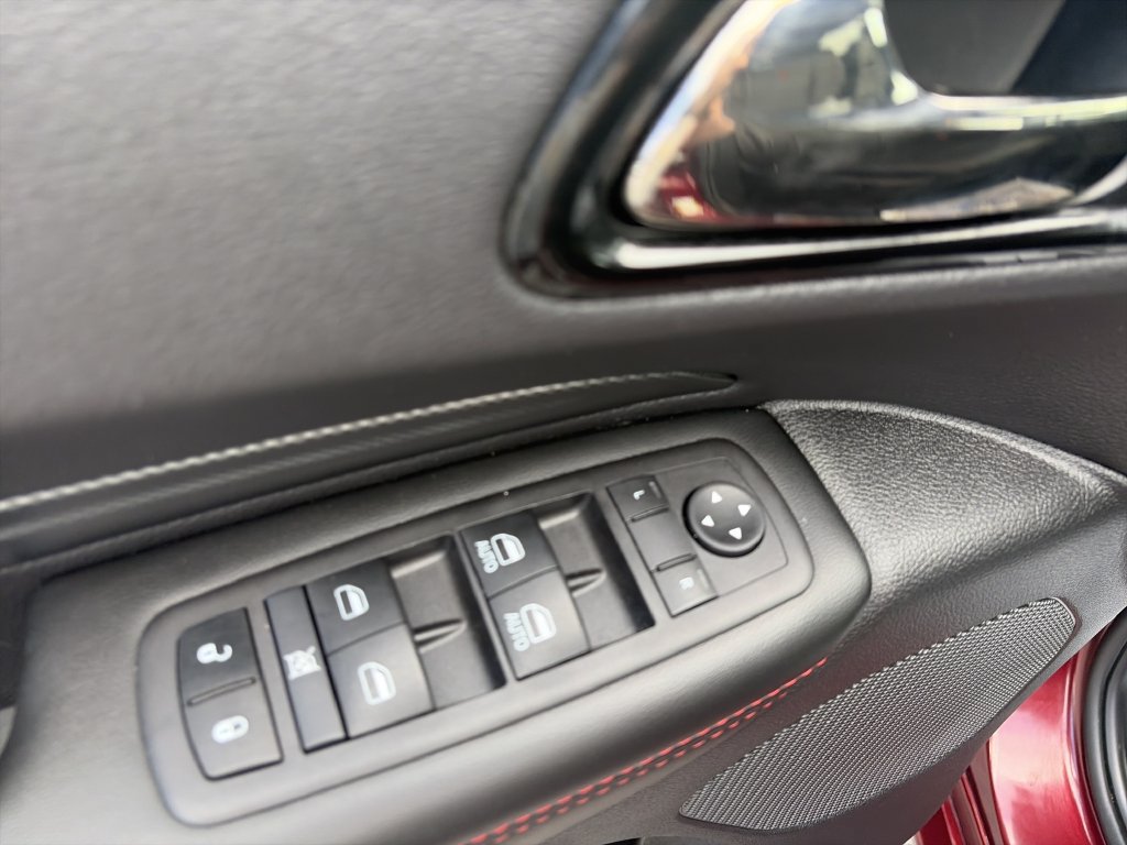 Used 2025 Dodge Durango GT AWD/4WD image 19