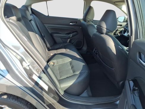 Used 2023 Nissan Altima 2.5 SL image 14