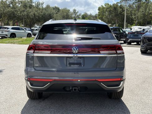 New 2026 Volkswagen Atlas Cross Sport SE FWD image 6