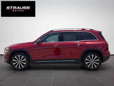 Used 2020 Mercedes-Benz GLB 250 4MATIC w/ Premium Package image 6