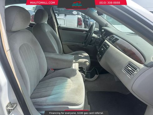 Used 2008 Buick Lucerne CX w/ Driver Confidence Package FWD image 10