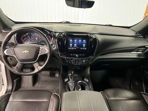 Certified 2022 Chevrolet Traverse Premier w/ LPO, Floor Liner Package AWD/4WD image 18