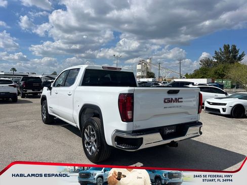 New 2026 GMC Sierra 1500 SLE image 5