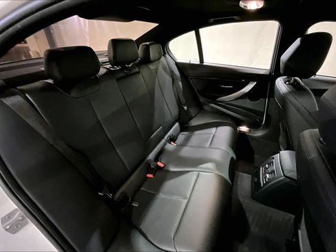 Used 2018 BMW 330i xDrive Sedan w/ M Sport Package image 19