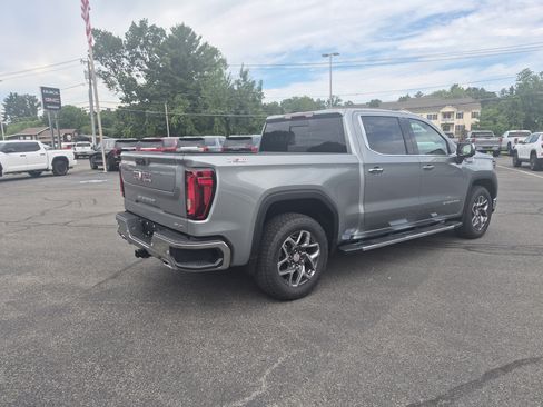 Used 2026 GMC Sierra 1500 SLT w/ SLT Premium Plus Package AWD/4WD image 5