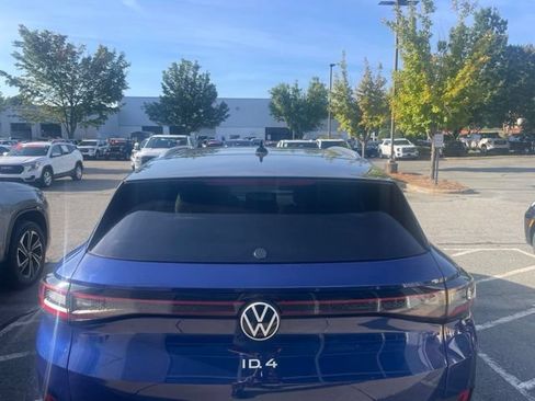 Used 2021 Volkswagen ID.4 Pro S RWD image 3