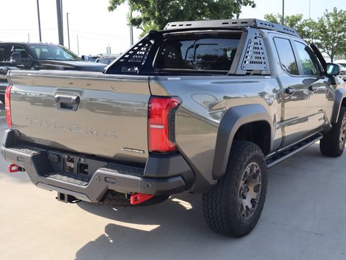 Used 2024 Toyota Tacoma 4x4 Double Cab Hybrid image 3