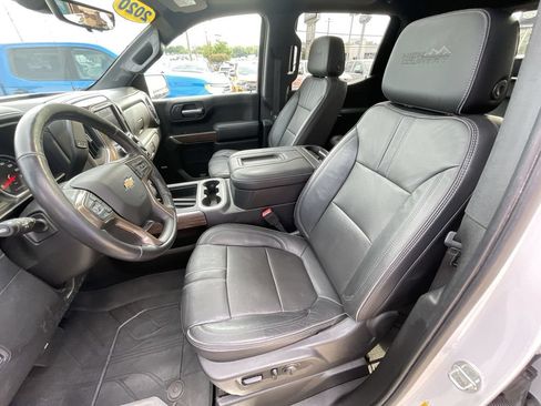 Certified 2020 Chevrolet Silverado 1500 High Country w/ Technology Package AWD/4WD image 20