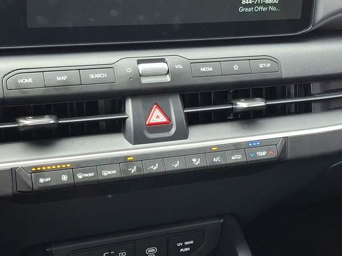 Used 2025 Kia K4 FWD image 14