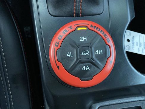 New 2025 Ford Bronco Raptor image 28