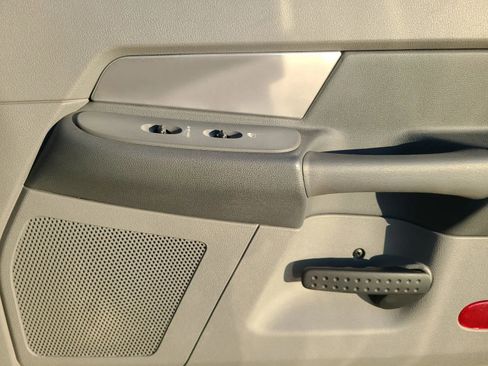 Used 2008 Dodge Ram 1500 Truck SLT image 21