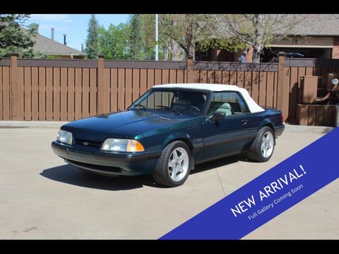 Used 1991 Ford Mustang LX image 1
