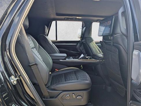 Certified 2025 Cadillac Escalade Sport Platinum image 14