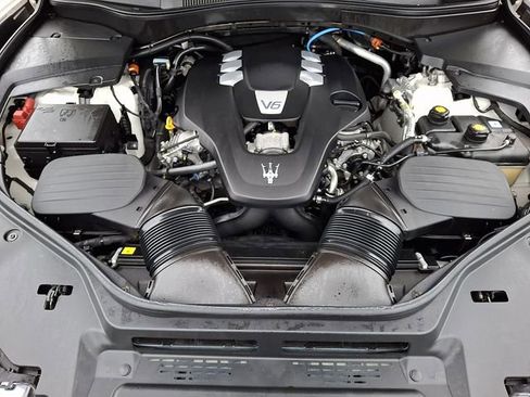 Used 2022 Maserati Levante GT image 34