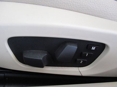 Used 2011 BMW 328i 328i Convertible - SULEV image 26