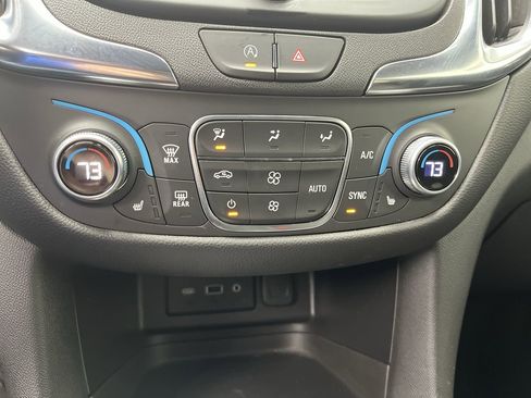 Certified 2024 Chevrolet Equinox LT image 21