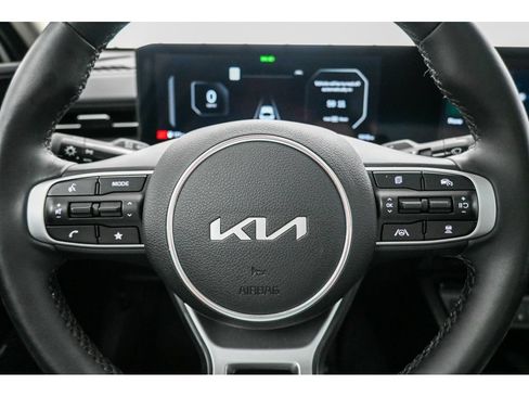 Used 2025 Kia K5 EX FWD image 23