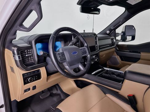 Used 2023 Ford F350 Lariat w/ Lariat Ultimate Package image 10