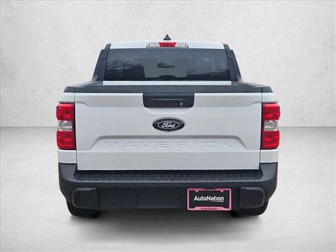 New 2025 Ford Maverick XL image 8