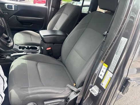 Used 2019 Jeep Wrangler Unlimited Sport S AWD/4WD image 9