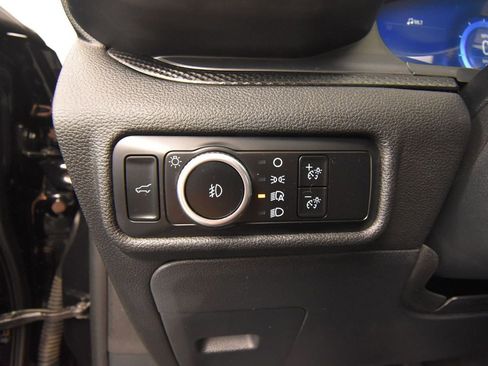 Used 2024 Ford Explorer ST w/ Technology Package image 34