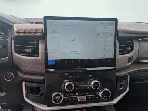 Used 2024 Ford Expedition Limited AWD/4WD image 11