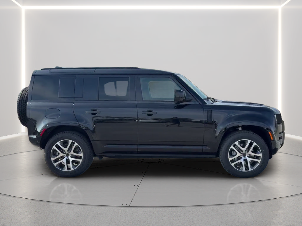 New 2026 Land Rover Defender 110 X-Dynamic SE AWD/4WD image 4