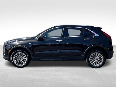 Used 2024 Cadillac XT4 Premium Luxury FWD image 2