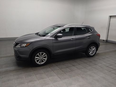Used 2017 Nissan Rogue Sport SV FWD image 2