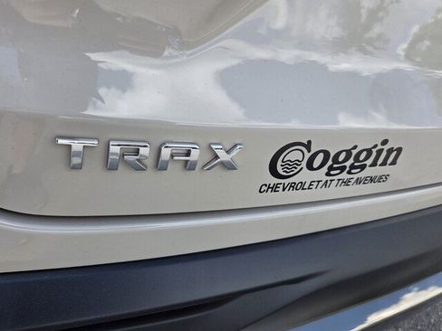 New 2026 Chevrolet Trax ACTIV w/ Sunroof Package FWD image 32