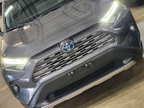 Used 2024 Toyota RAV4 Limited AWD/4WD image 19