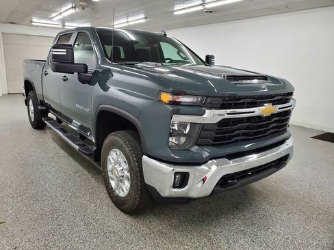 New 2026 Chevrolet Silverado 2500 LT w/ Safety Package image 3