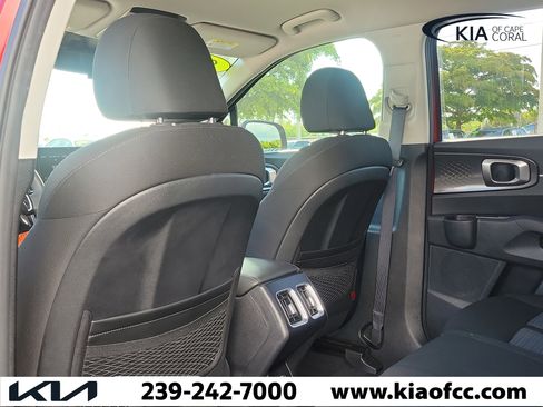 Certified 2023 Kia Sorento LX FWD image 14