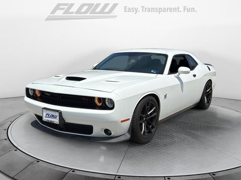Used 2023 Dodge Challenger R/T Scat Pack RWD image 4