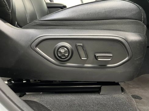 Used 2024 Jeep Grand Cherokee L Limited w/ Luxury Tech Group II image 26