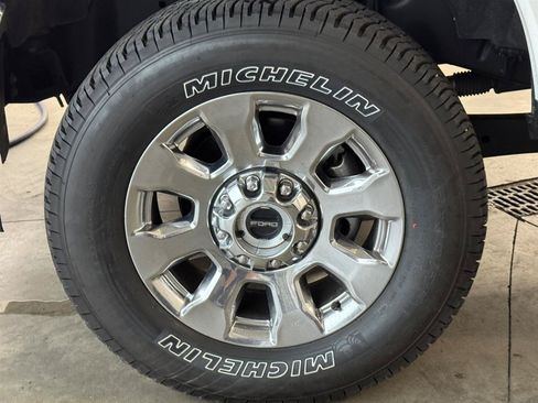 Used 2018 Ford F350 King Ranch w/ King Ranch Ultimate Package AWD/4WD image 35