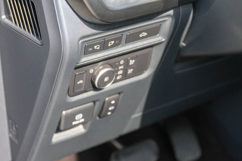 Used 2021 Ford F150 Platinum w/ Equipment Group 701A High RWD image 13